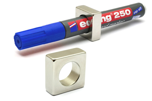 Magnetický držák na pera, 25 x 25 x 10 mm, otvor Ø 16 mm, poniklovaný