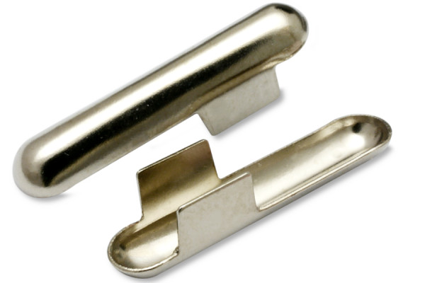 Kovové závlačky (ve tvaru T) pro šňůrky, otvor 5,0 mm, poniklované