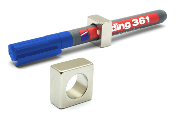Magnetický držák na pera, 20 x 20 x 10 mm, otvor 13 mm Ø, poniklovaný